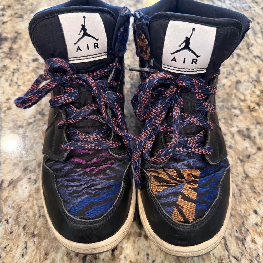 💖Sz6  Nike Air Jordan 1 Mid SE Tiger Print GS sneakers 💖